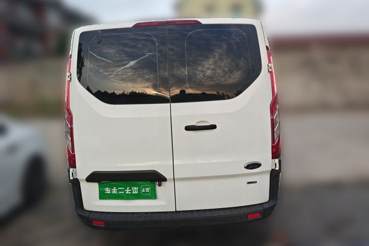 Used Ford Transit 2019 2.0T Diesel Multi-Purpose Commercial Vehicle Short Wheelbase Low Roof 6-Seater China VI Standard Rear