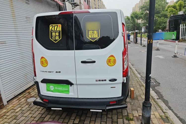 Used Ford Transit 2019 2.0T Diesel Multi-Purpose Commercial Vehicle Short Wheelbase Low Roof 6-Seater China VI Standard Rear