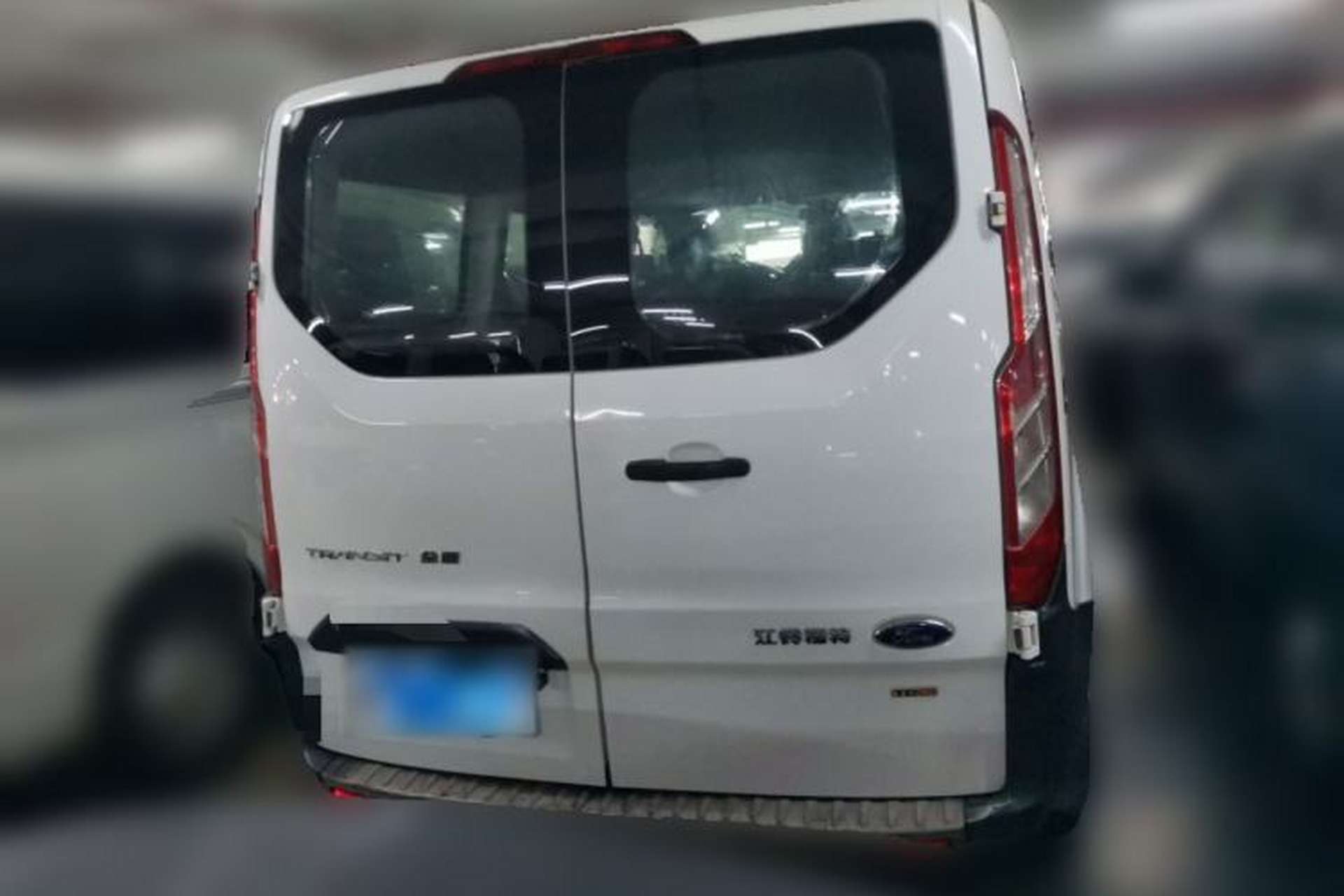 Used Ford Transit 2019 2.0T Diesel Multi-Purpose Commercial Vehicle Short Wheelbase Low Roof 6-Seater China VI Standard Rear