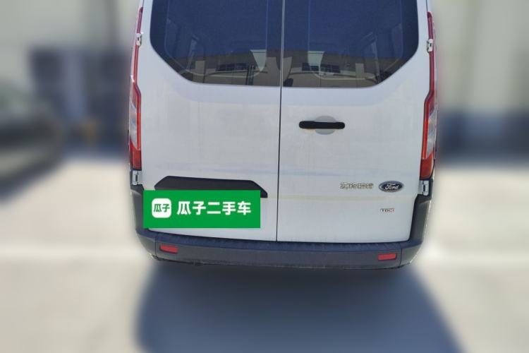 Used Ford Transit 2019 2.0T Diesel Multi-Purpose Commercial Vehicle Short Wheelbase Mid-Roof Design 6-Seater China VI Standard Rear