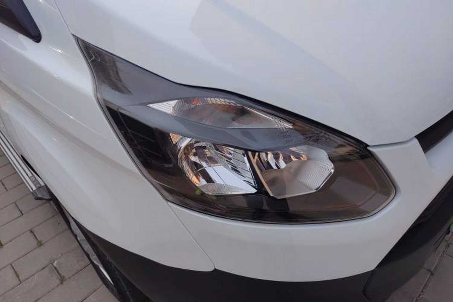 Used Ford Transit 2019 2.0T Gasoline Multi-Purpose Commercial Vehicle Short Wheelbase Low Roof 6-Seater China VI Standard Right Front Headlight