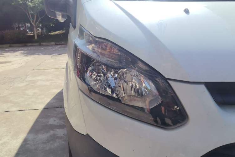 Used Ford Transit  Right Front Headlight