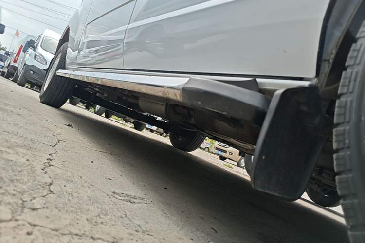 Used Ford Transit 2019 2.0T Gasoline Automatic Multi-Function Commercial Vehicle Mid-Roof 6-Seater China VI Standard Right Side Sill