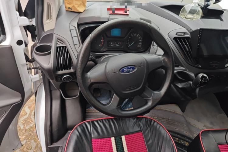 Used Ford Transit 2019 2.0T Diesel Multi-Purpose Commercial Vehicle Short Wheelbase Low Roof 6-Seater China VI Standard Steering Wheel