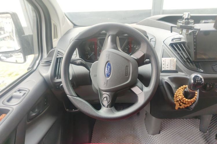 Used Ford Transit 2019 2.0T Diesel Multi-Purpose Commercial Vehicle Mid-Drive Mid-Roof 6-Seater China VI Standard Steering Wheel