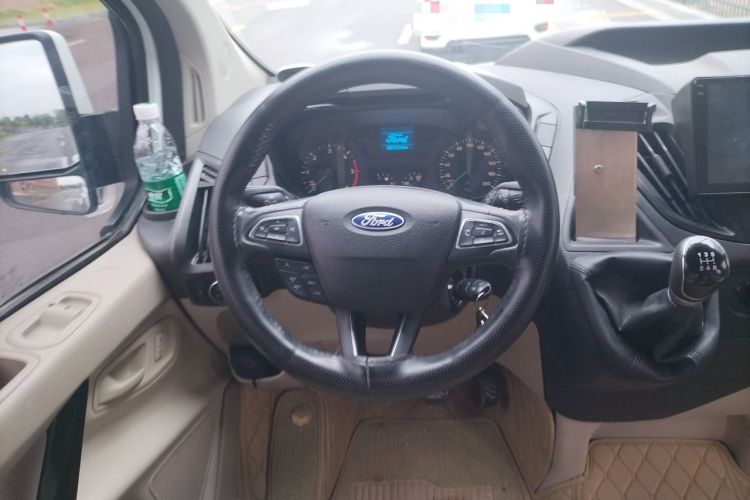Used Ford Transit 2019 2.0T Diesel Commercial & Travel Short Wheelbase Low-Roof 7-Seater China VI Standard Steering Wheel