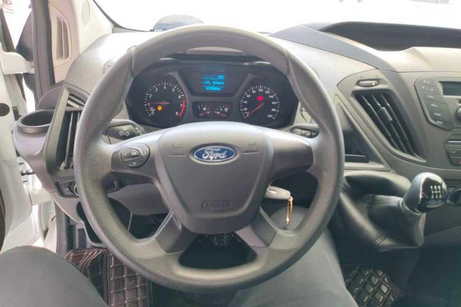 Used Ford Transit 2019 2.0T Gasoline Multi-Purpose Commercial Vehicle Short Wheelbase Low Roof 6-Seater China VI Standard Steering Wheel