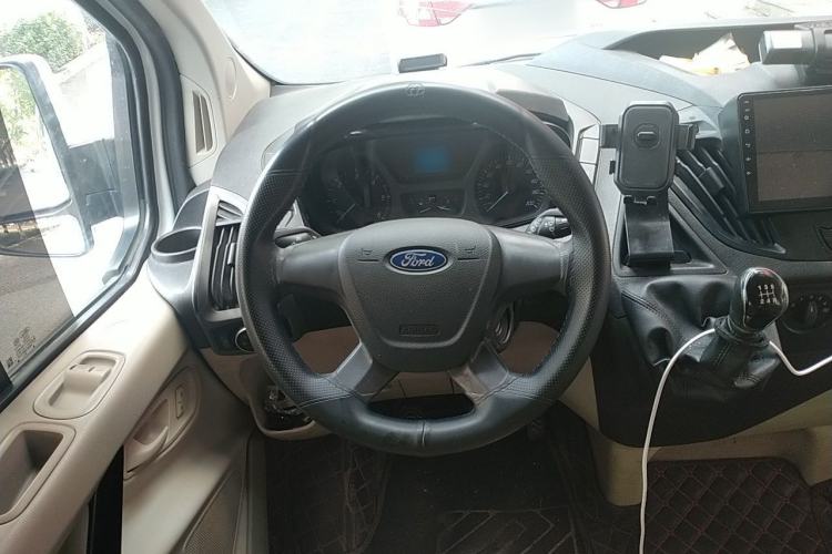 Used Ford Transit 2019 2.0T Diesel Commercial & Travel Short Wheelbase Low-Roof 7-Seater China VI Standard Steering Wheel