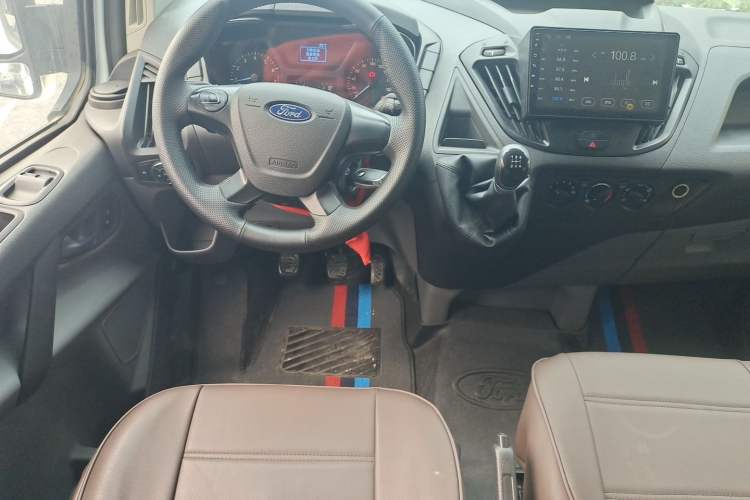 Used Ford Transit 2019 2.0T Gasoline Multi-Purpose Commercial Vehicle Mid-Drive Mid-Roof 6-Seater China VI Standard Steering Wheel