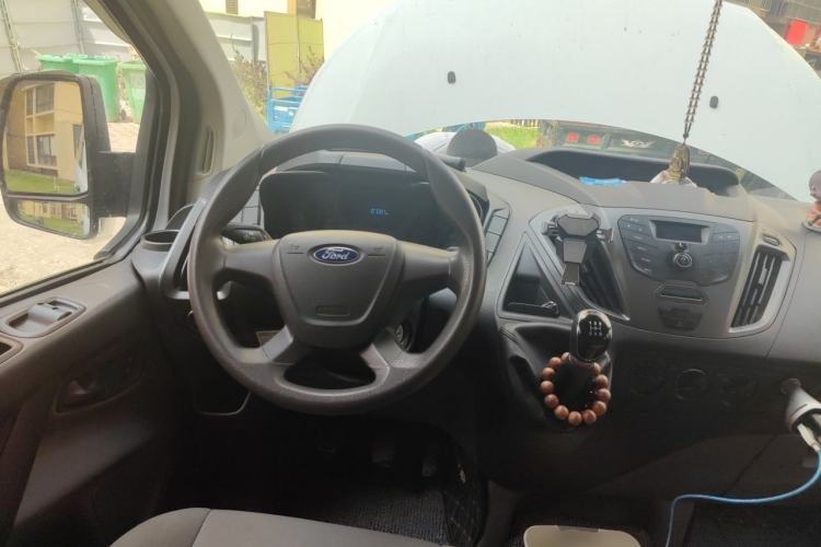 Used Ford Transit 2019 2.0T Diesel Multi-Purpose Commercial Vehicle Mid-Drive Mid-Roof 6-Seater China VI Standard Steering Wheel