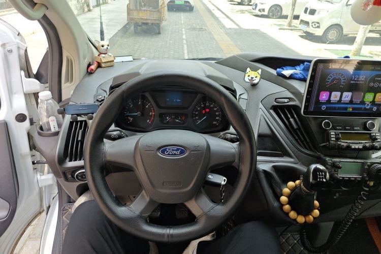 Used Ford Transit 2019 2.0T Diesel Multi-Purpose Commercial Vehicle Mid-Drive Mid-Roof 6-Seater China VI Standard Steering Wheel