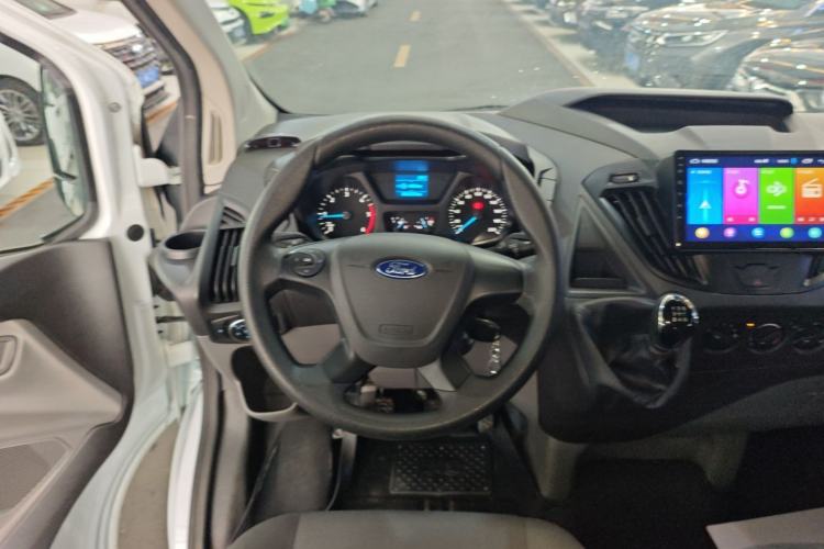Used Ford Transit 2019 2.0T Diesel Multi-Purpose Commercial Vehicle Short Wheelbase Low Roof 6-Seater China VI Standard Steering Wheel