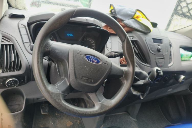 Used Ford Transit 2019 2.0T Diesel Multi-Purpose Commercial Vehicle Short Wheelbase Low Roof 6-Seater China VI Standard Steering Wheel