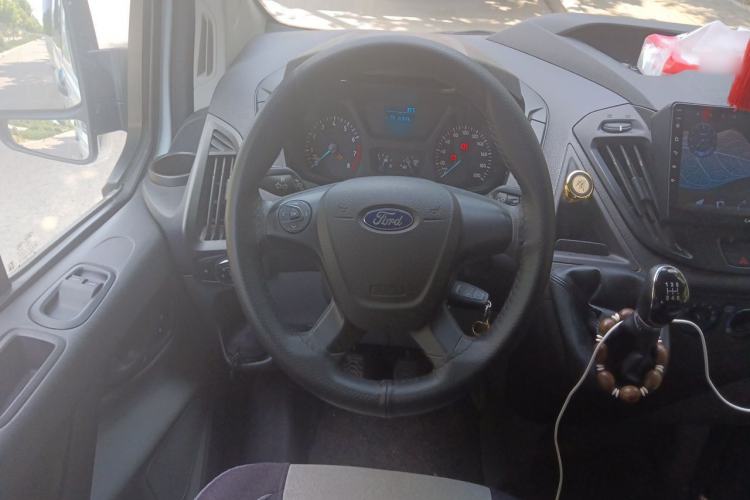 Used Ford Transit 2019 2.0T Gasoline Multi-Purpose Commercial Vehicle Mid-Drive Mid-Roof 6-Seater China VI Standard Steering Wheel