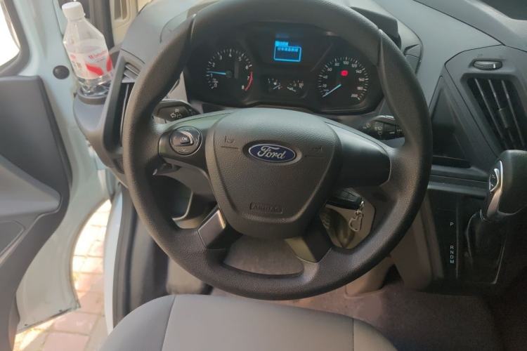 Used Ford Transit 2019 2.0T Gasoline Automatic Multi-Function Commercial Vehicle Mid-Roof 6-Seater China VI Standard Steering Wheel