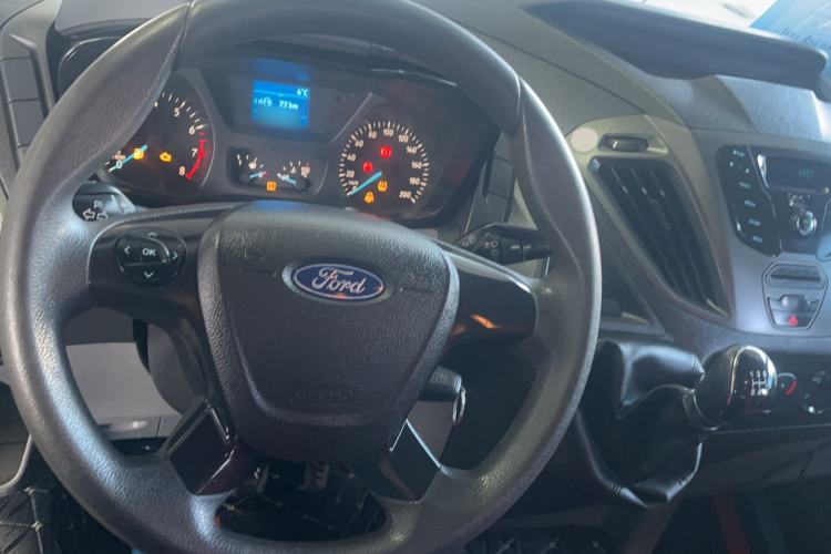 Used Ford Transit 2019 2.0T Gasoline Multi-Function Commercial Vehicle Short Wheelbase Mid-Roof 6-Seater China VI Standard Steering Wheel