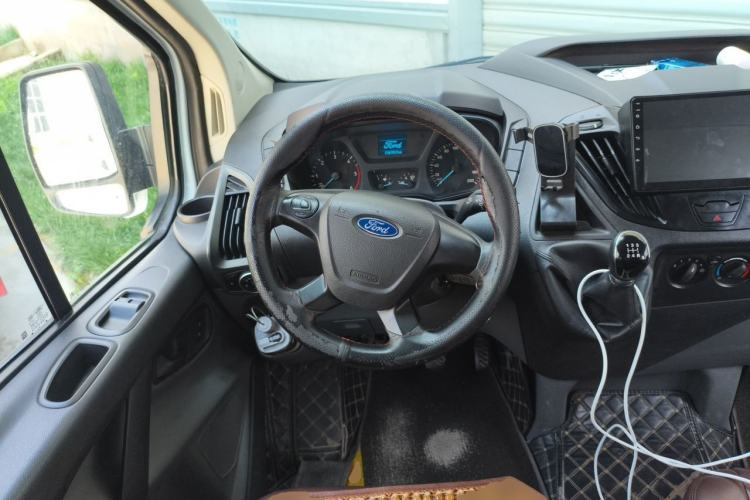 Used Ford Transit 2019 2.0T Diesel Multi-Purpose Commercial Vehicle Short Wheelbase Low Roof 6-Seater China VI Standard Steering Wheel