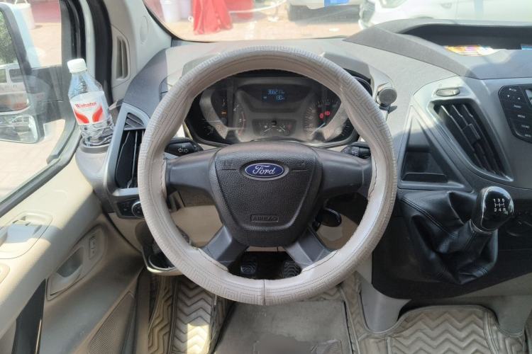 Used Ford Transit 2019 2.0T Diesel Commercial & Travel Short Wheelbase Low-Roof 7-Seater China VI Standard Steering Wheel