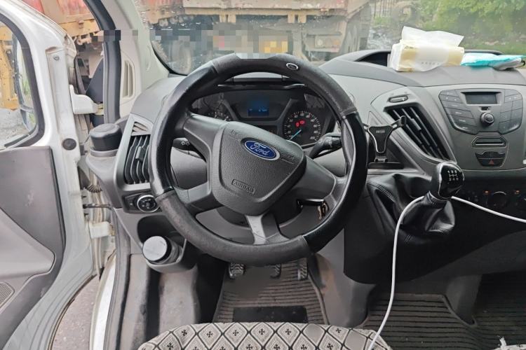 Used Ford Transit 2019 2.0T Diesel Multi-Purpose Commercial Vehicle Short Wheelbase Low Roof 6-Seater China VI Standard Steering Wheel