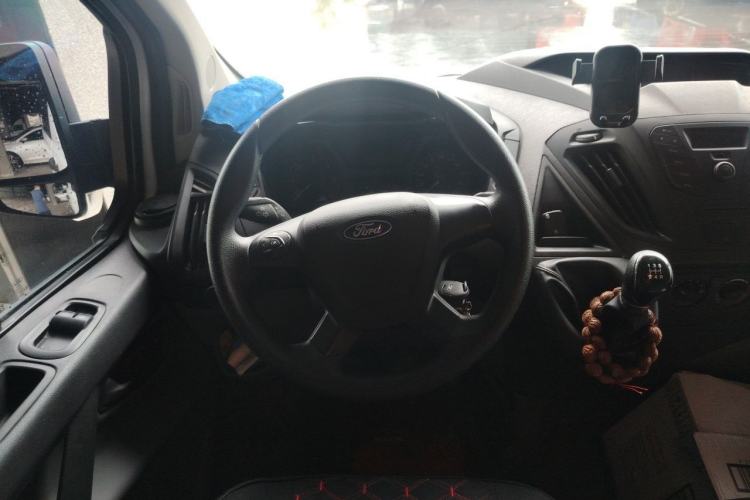 Used Ford Transit 2019 2.0T Diesel Multi-Purpose Commercial Vehicle Short Wheelbase Mid-Roof Design 6-Seater China VI Standard Steering Wheel