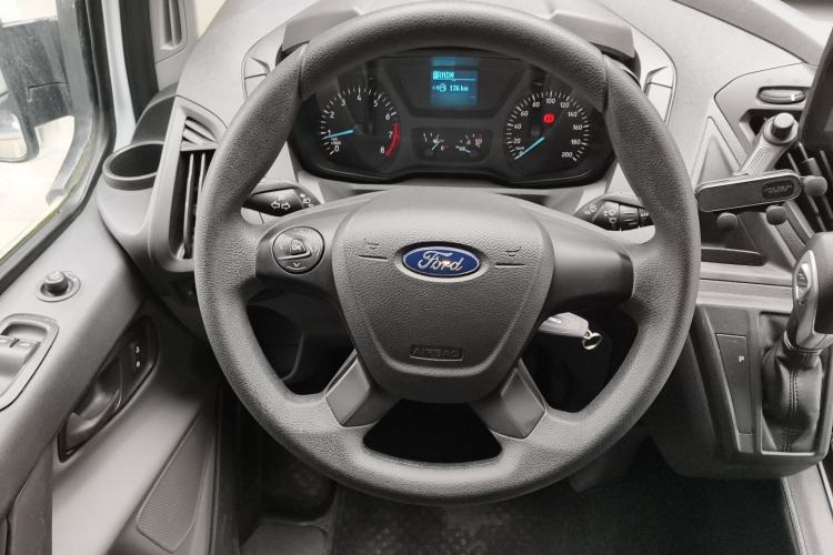 Used Ford Transit 2019 2.0T Gasoline Automatic Business & Travel Version Mid-Drive Mid-Roof 9-Seater China VI Standard Steering Wheel