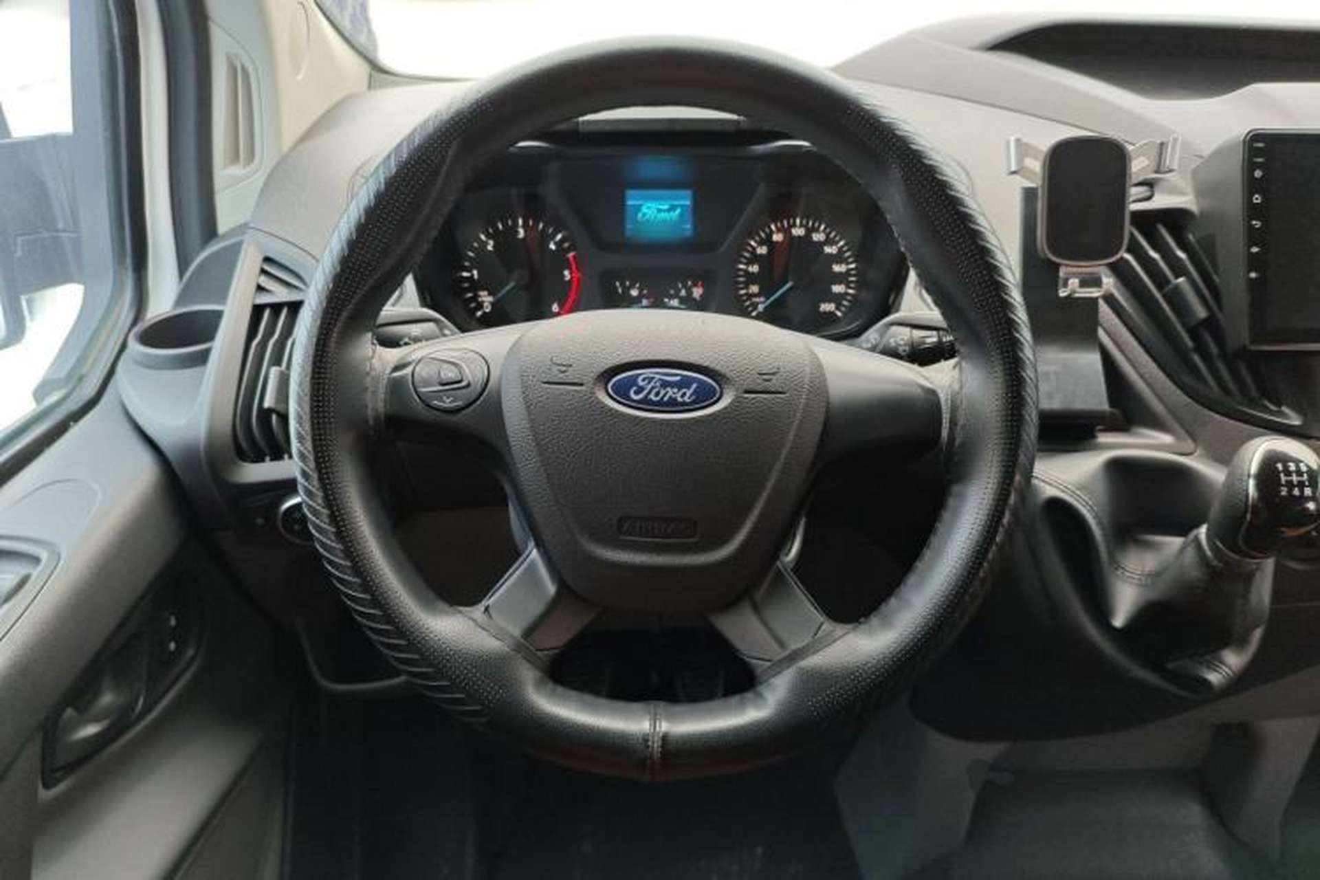 Used Ford Transit 2019 2.0T Diesel Multi-Purpose Commercial Vehicle Mid-Drive Mid-Roof 6-Seater China VI Standard Steering Wheel