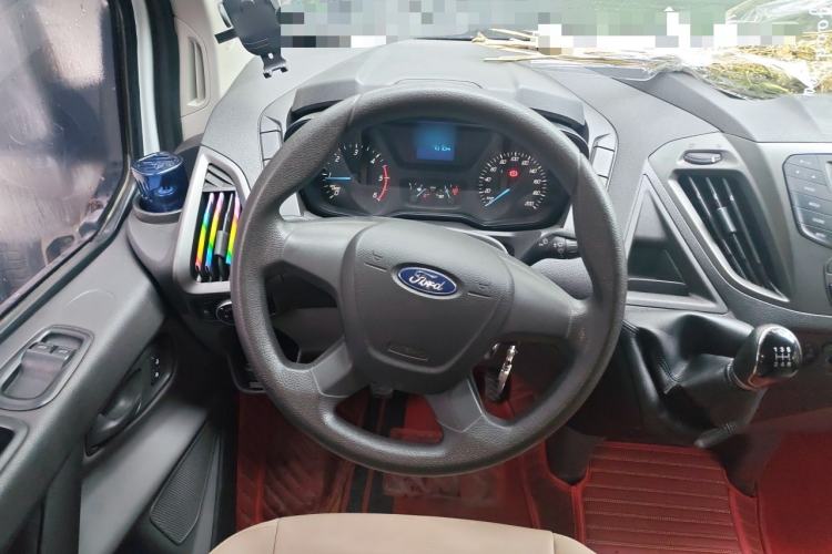Used Ford Transit 2019 2.0T Diesel Multi-Purpose Commercial Vehicle Mid-Drive Mid-Roof 6-Seater China VI Standard Steering Wheel
