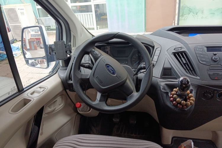 Used Ford Transit 2019 2.0T Diesel Commercial & Travel Short Wheelbase Low-Roof 7-Seater China VI Standard Steering Wheel