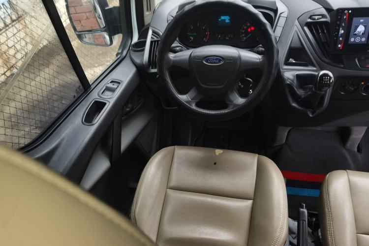 Used Ford Transit 2019 2.0T Diesel Multi-Purpose Commercial Vehicle Mid-Drive Mid-Roof 6-Seater China VI Standard Steering Wheel