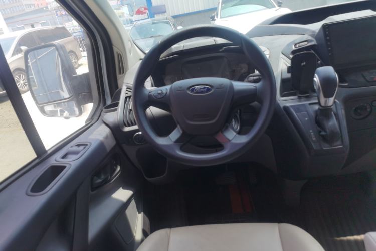 Used Ford Transit 2019 2.0T Gasoline Automatic Multi-Function Commercial Vehicle Mid-Roof 6-Seater China VI Standard Steering Wheel