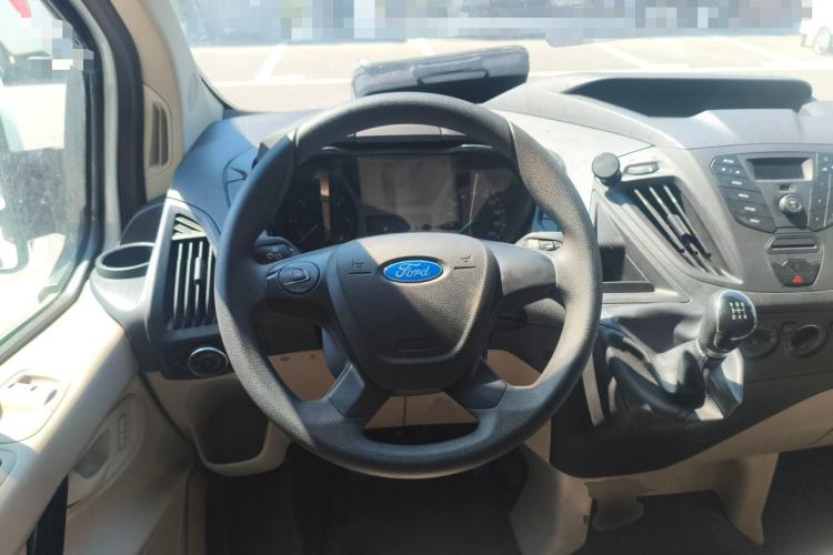 Used Ford Transit 2019 2.0T Diesel Commercial & Travel Short Wheelbase Low-Roof 9-Seater China VI Steering Wheel