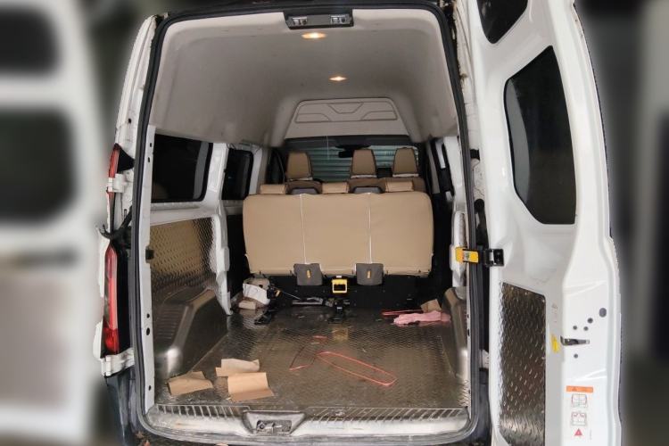 Used Ford Transit 2019 2.0T Diesel Multi-Purpose Commercial Vehicle Mid-Drive Mid-Roof 6-Seater China VI Standard Trunk