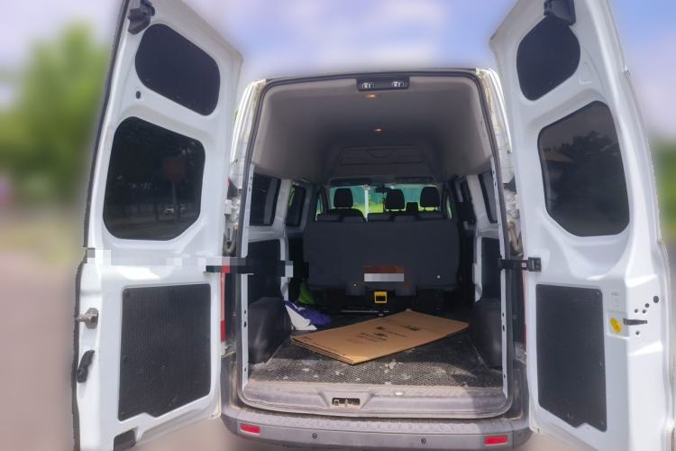 Used Ford Transit 2019 2.0T Diesel Multi-Purpose Commercial Vehicle Mid-Drive Mid-Roof 6-Seater China VI Standard Trunk
