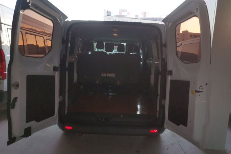 Used Ford Transit 2019 2.0T Diesel Multi-Purpose Commercial Vehicle Short Wheelbase Low Roof 6-Seater China VI Standard Trunk