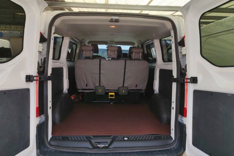 Used Ford Transit 2019 2.0T Gasoline Multi-Purpose Commercial Vehicle Short Wheelbase Low Roof 6-Seater China VI Standard Trunk