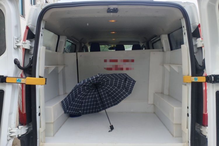 Used Ford Transit 2019 2.0T Diesel Multi-Purpose Commercial Vehicle Short Wheelbase Low Roof 6-Seater China VI Standard Trunk