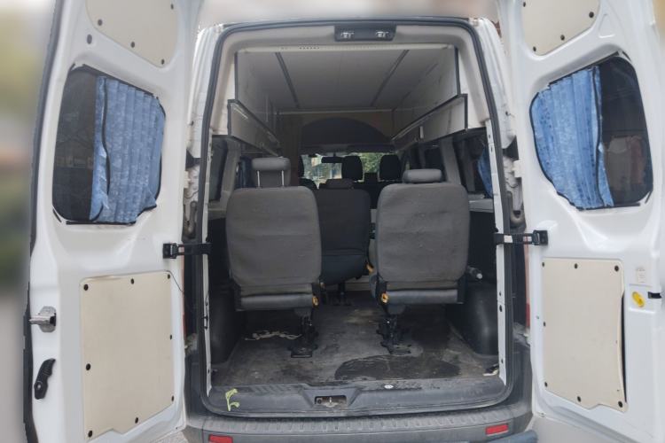 Used Ford Transit 2019 2.0T Diesel Business & Travel Mid-Drive Mid-Roof 7-Seater China VI Standard Trunk