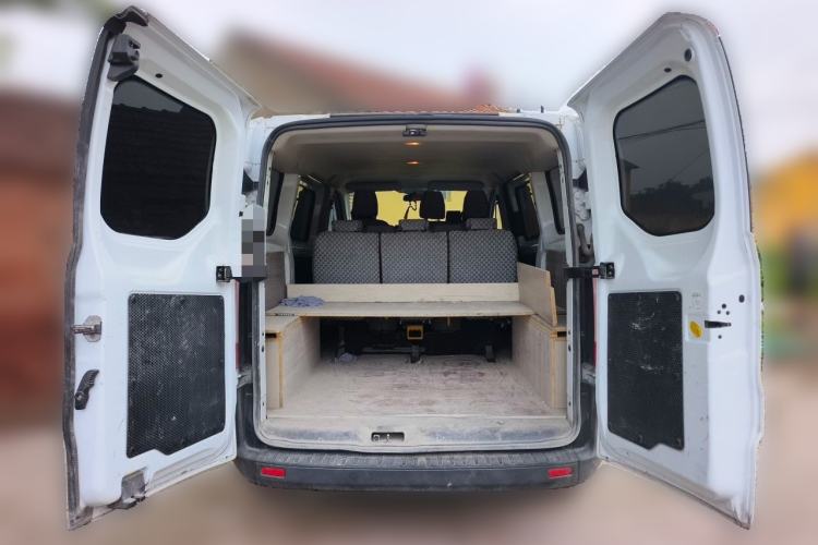 Used Ford Transit 2019 2.0T Diesel Multi-Purpose Commercial Vehicle Short Wheelbase Low Roof 6-Seater China VI Standard Trunk