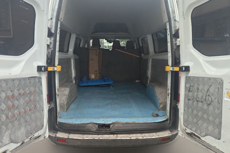 Used Ford Transit 2019 2.0T Diesel Multi-Purpose Commercial Vehicle Mid-Drive Mid-Roof 6-Seater China VI Standard Trunk