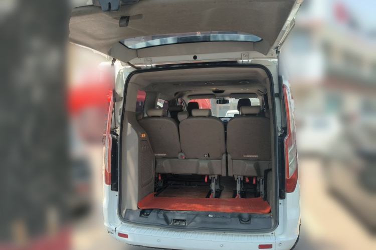 Used Ford Transit 2019 2.0T Diesel Commercial & Travel Short Wheelbase Low-Roof 7-Seater China VI Standard Trunk