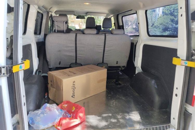 Used Ford Transit 2019 2.0T Diesel Multi-Purpose Commercial Vehicle Short Wheelbase Low Roof 6-Seater China VI Standard Trunk