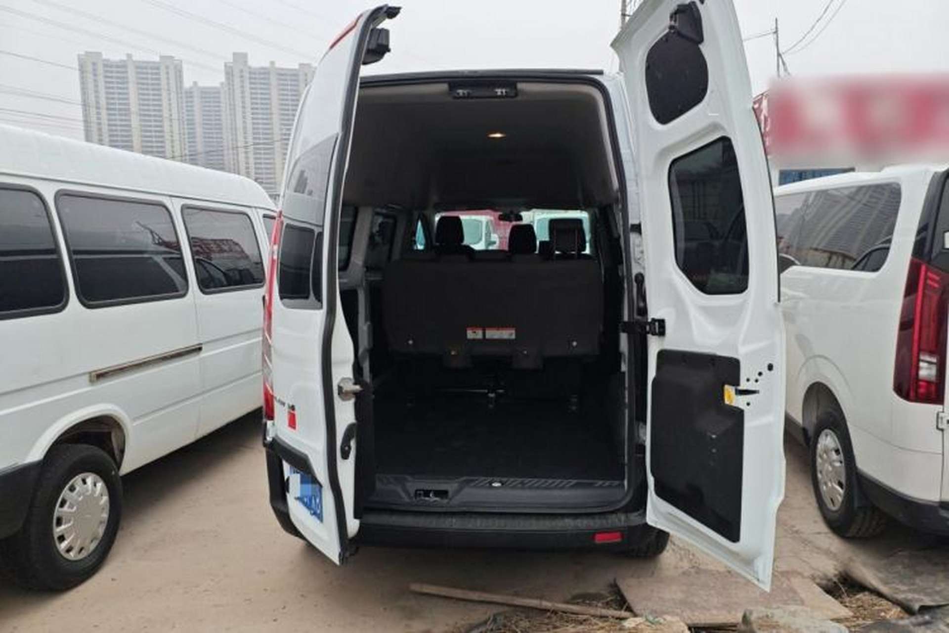 Used Ford Transit 2019 2.0T Diesel Multi-Purpose Commercial Vehicle Mid-Drive Mid-Roof 6-Seater China VI Standard Trunk