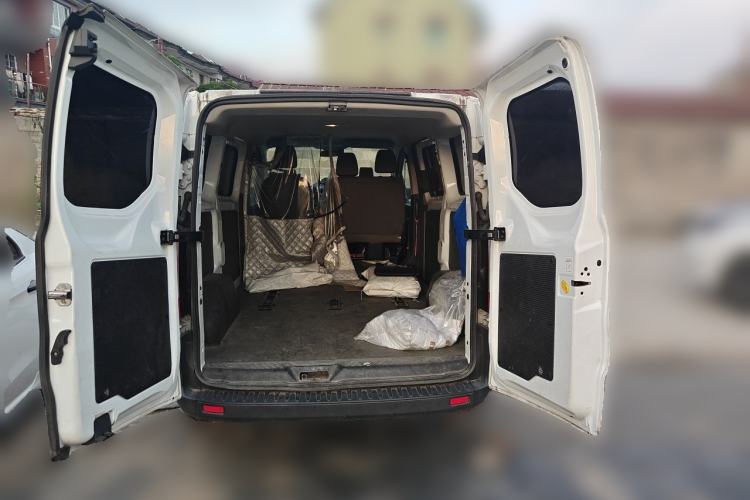 Used Ford Transit 2019 2.0T Diesel Multi-Purpose Commercial Vehicle Short Wheelbase Low Roof 6-Seater China VI Standard Trunk