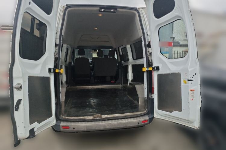 Used Ford Transit 2019 2.0T Diesel Multi-Purpose Commercial Vehicle Mid-Drive Mid-Roof 6-Seater China VI Standard Trunk