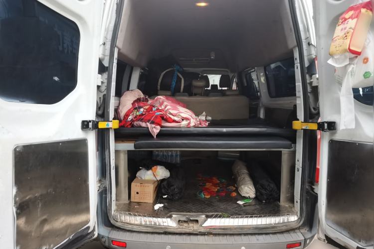 Used Ford Transit 2019 2.0T Diesel Multi-Purpose Commercial Vehicle Mid-Drive Mid-Roof 6-Seater China VI Standard Trunk