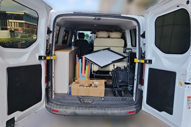 Used Ford Transit 2019 2.0T Gasoline Multi-Purpose Commercial Vehicle Short Wheelbase Low Roof 6-Seater China VI Standard Trunk