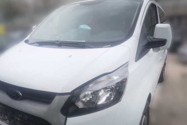 Used Ford Transit 2019 2.0T Diesel Commercial & Travel Short Wheelbase Low-Roof 7-Seater China VI Standard
