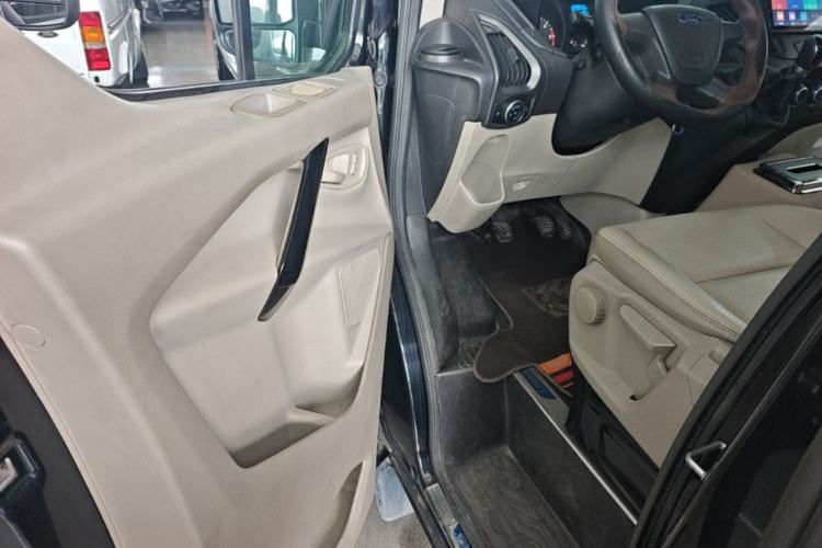 Used Ford Transit  Driver Seat