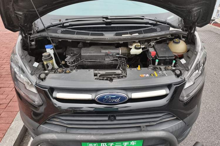 Used Ford Transit 2020 2.0T Diesel Multi-Function Commercial Vehicle Mid-Chassis Low-Roof Design with Dual Rear Doors Emission Standard China V Engine Bay