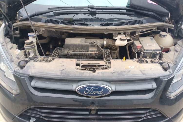 Used Ford Transit 2020 2.0T Gasoline Automatic Multi-Function Commercial Vehicle Mid-axle Low-roof Design with Dual Rear Doors Meeting China VI Emission Standards Engine Bay